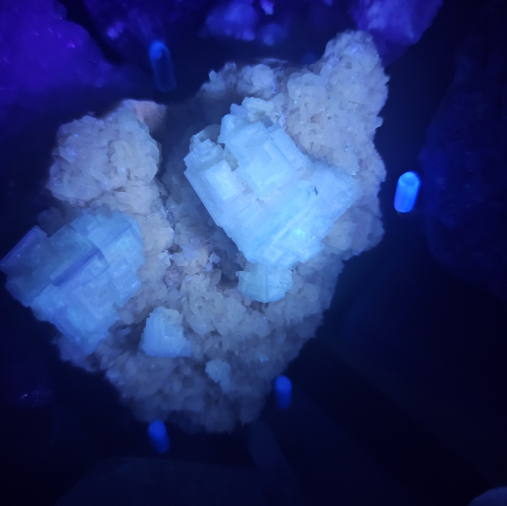 Halite On Trona - Picture 10 of 10